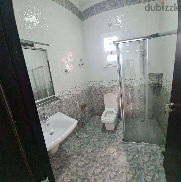 very nice clean big villa flat in Abu Fatera 4