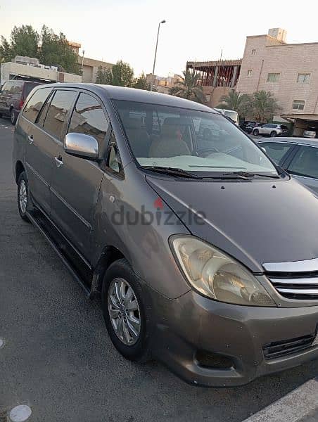 Toyota Innova 2011 2