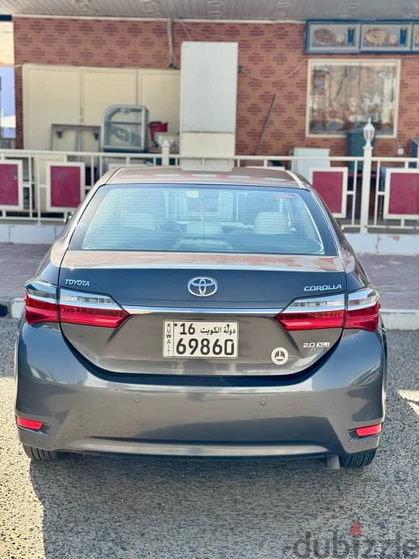 Toyota Corolla 2019 2.0 L, 67000 kilometres alsayer service 1