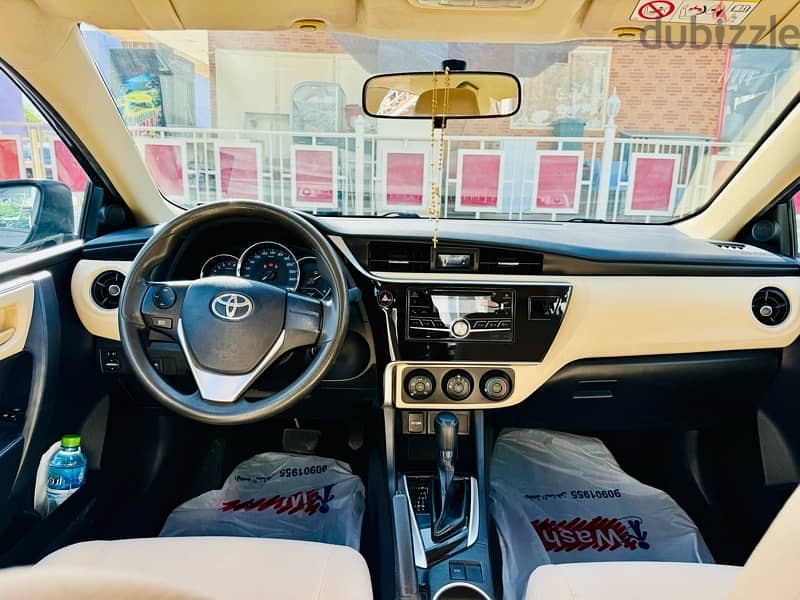 Toyota Corolla 2019 2.0 L, 67000 kilometres alsayer service 7