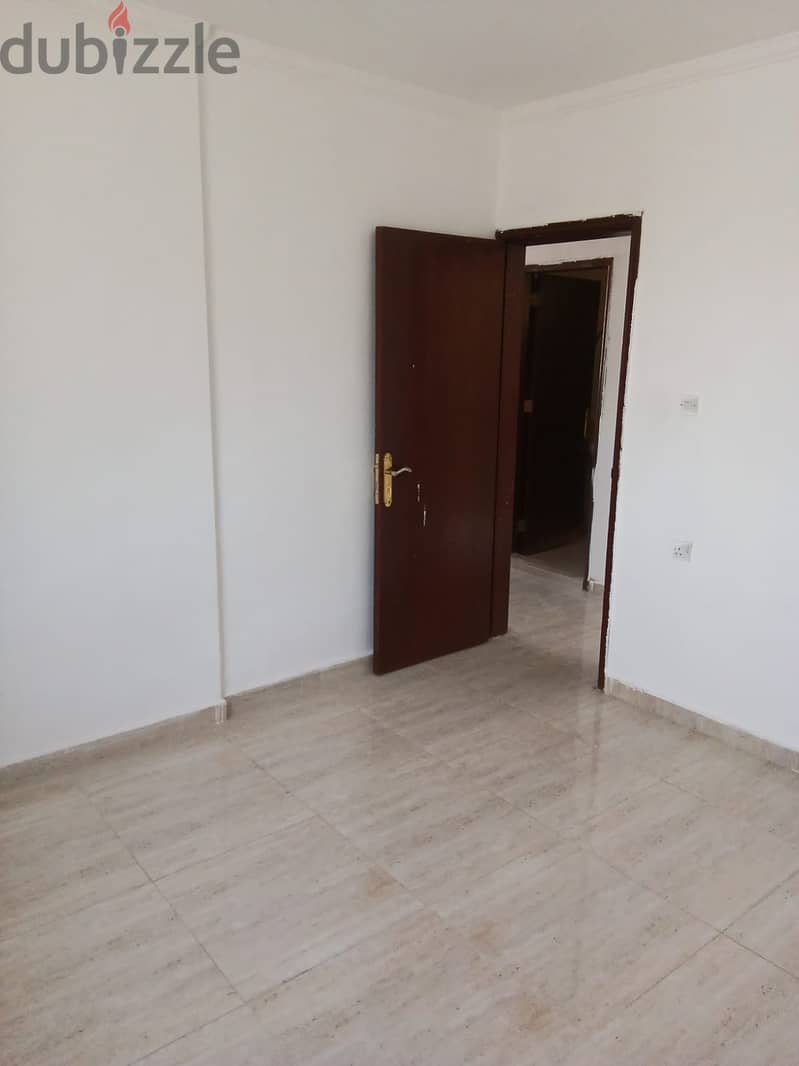 Full Room & Spacious Partitioned Room For Rent 0