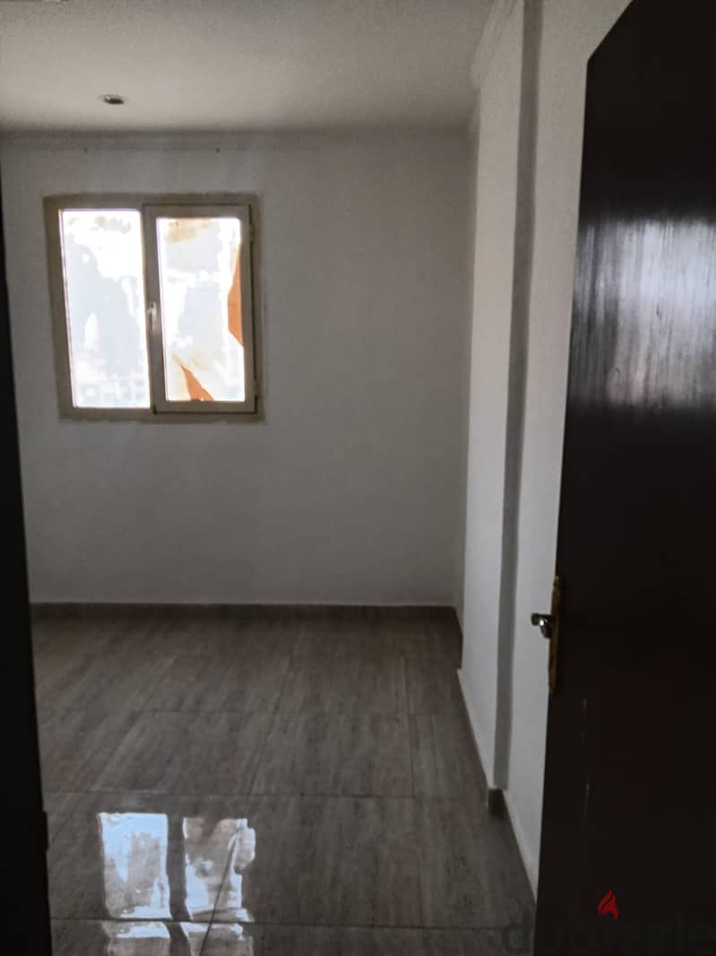 Full Room & Spacious Partitioned Room For Rent 1