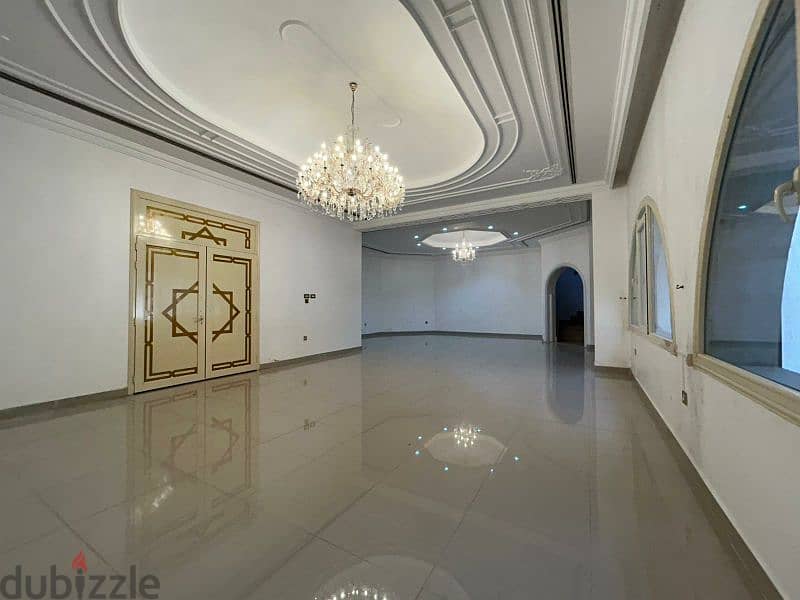 Yarmouk fantastic 9 BR villa with garden and pool 8