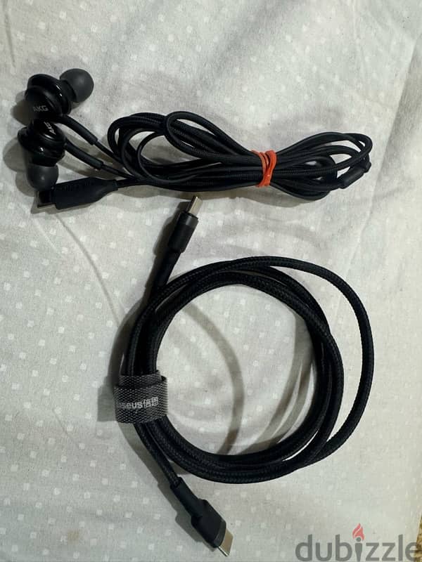 Samsung AKG type c headphone and type c cable 0