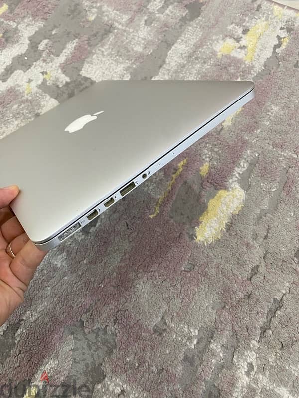 MacBook Pro 2015 13.3 Retina display very clean 7