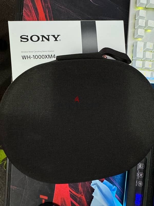 Sony Wh1000xm4 like new condition 6