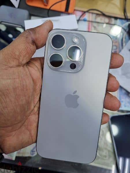 iPhone 15pro 128gb BH100% 9 month  have warranty with box all accessor 6