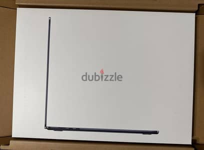 New 2023 Apple MacBook Air 15" M2 Chip Liquid Retina 8gb Ram 512gb SSD