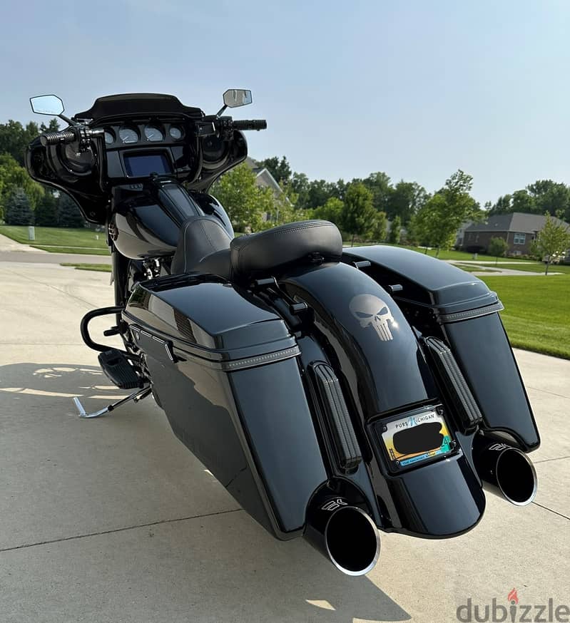 2023 Harley-Davidson Street Glide (+97466574363) 1