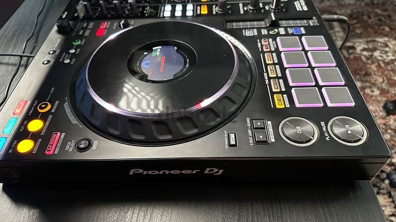 Pioneer DJ DDJ-FLX10 + UDG Flight Case (300 USD Value) – Like New 4