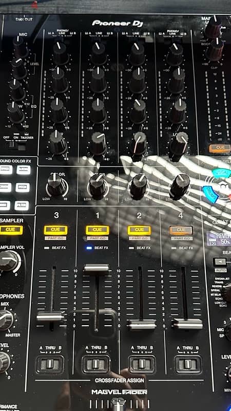 Pioneer DJ DDJ-FLX10 + UDG Flight Case (300 USD Value) – Like New 7