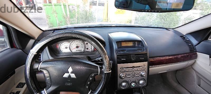 Mitsubishi Galant 2010 1