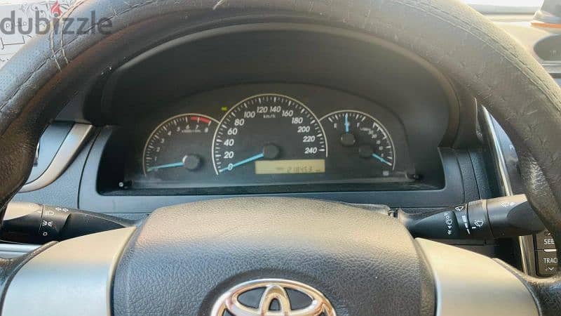 Toyota Camry 2015 in excellent condition 7