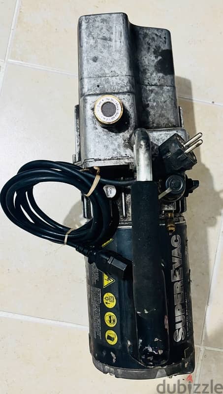 YELLOW JACKET SUPEREVAC Hvac 6 Cfm Vacuum Pump 93460 2 Stage. . . 1