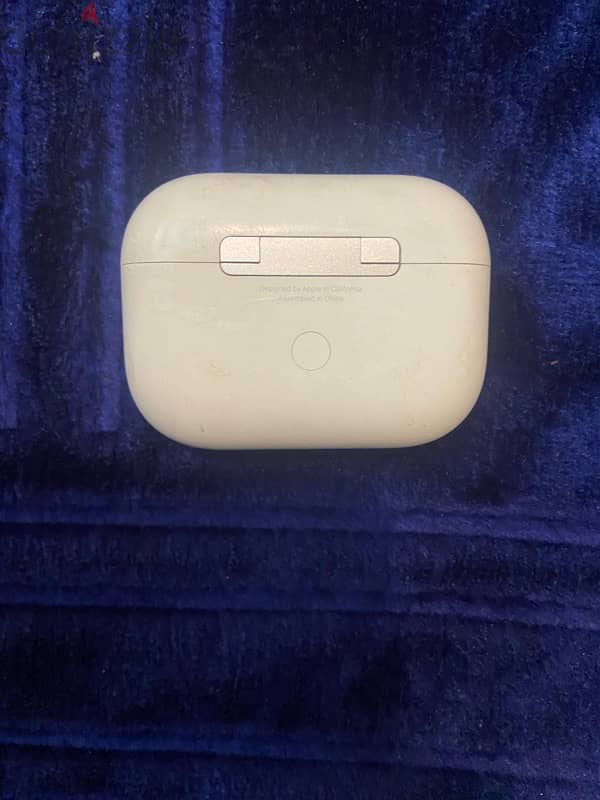 original AirPods Pro charging case for sale 1