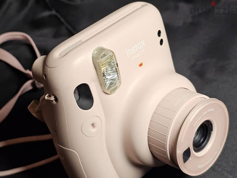 Fujifilm Instax Mini 11 Instant Camera - Blush Pink 8