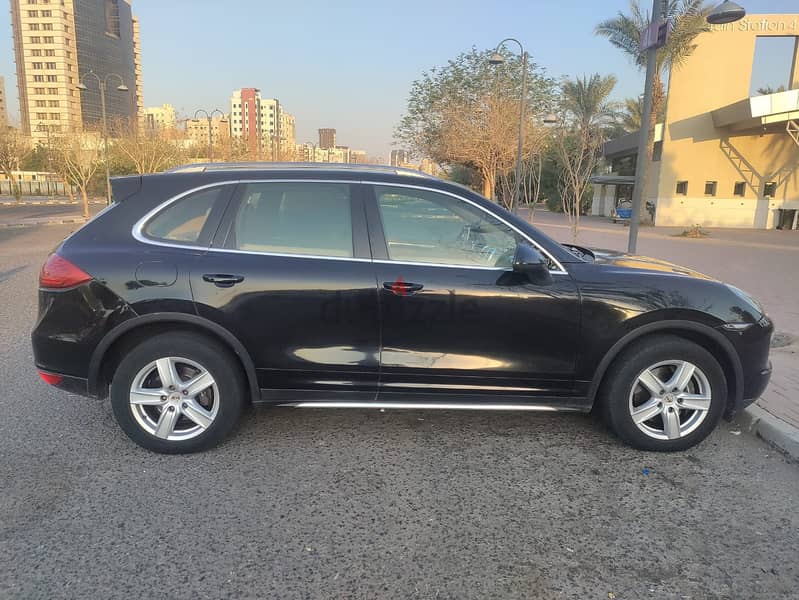 Porsche Cayenne 2011 2011 3