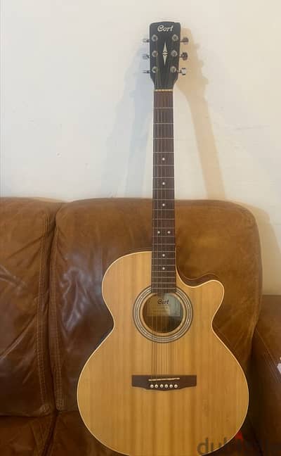 Electro Acoustic Guitar for sale  Brand : CORT