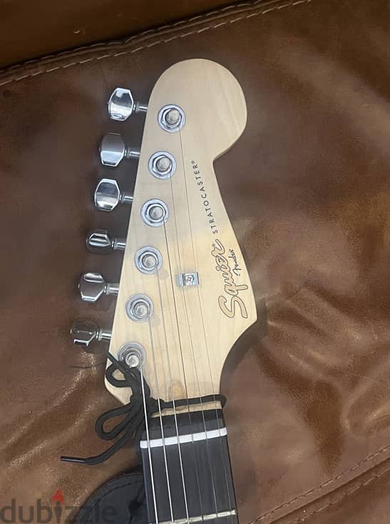 Fender Electric Guitar for Sale. 2