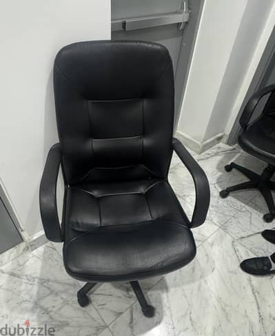 6 Office Chairs for sale.