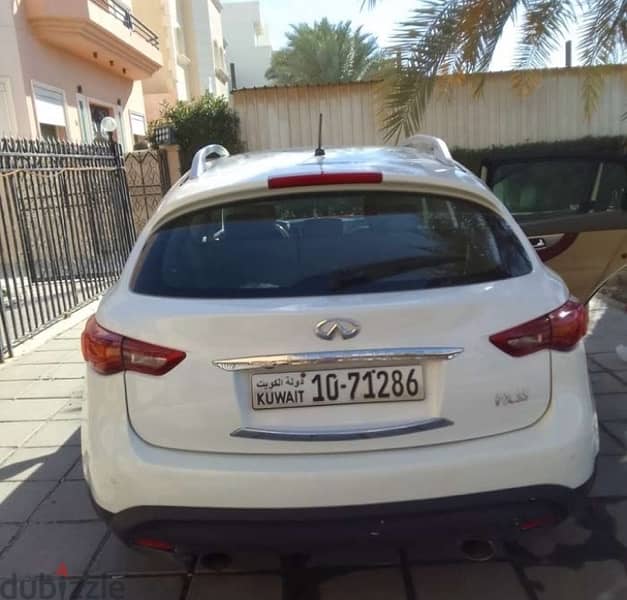 Infiniti FX45/FX35 2009 3