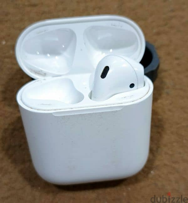 Apple Airpods-1 (Right side only) 1