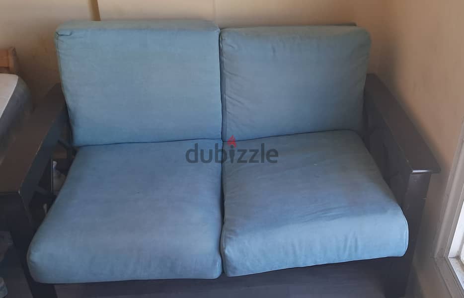 Sofa set is available 1