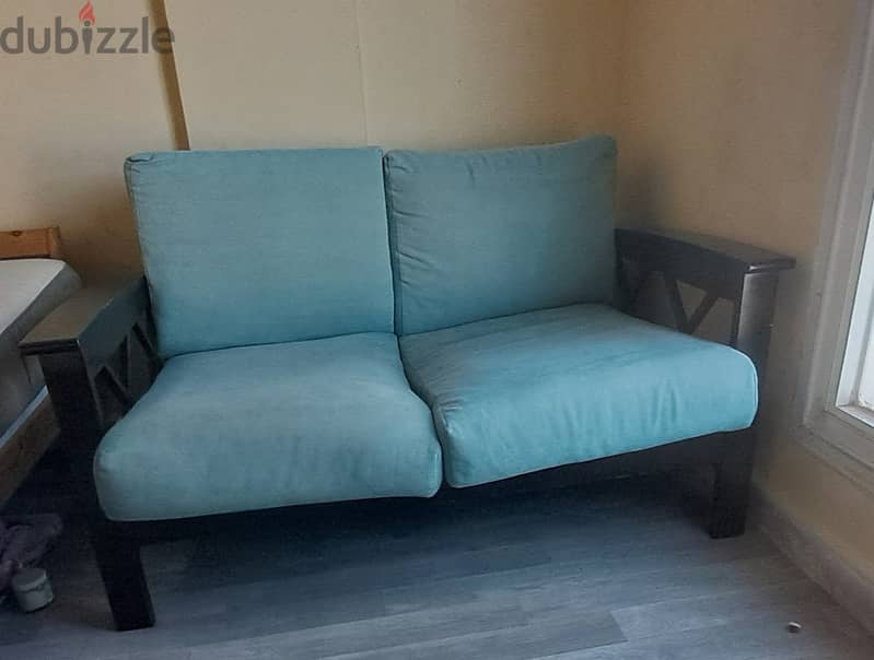 Sofa set is available 2