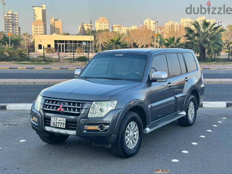 Mitsubishi Pajero 2015 V6 3.5 12