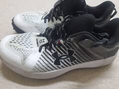 Original under Armour shoes for sale size 45 good condition. 0