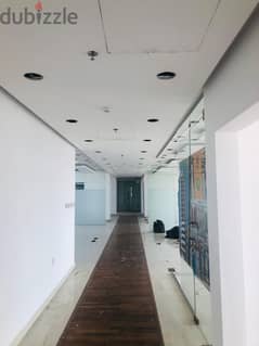 Commercial office space + Shop in Ahamadi 0