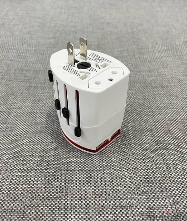 Fast Charging Travel Adapter for Samsung and iPhone Cellphones 4