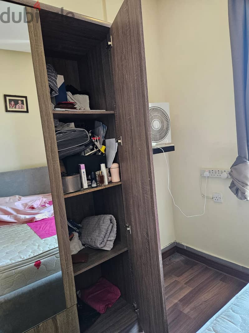 4-Door Cupboard with 2 Drawers 2