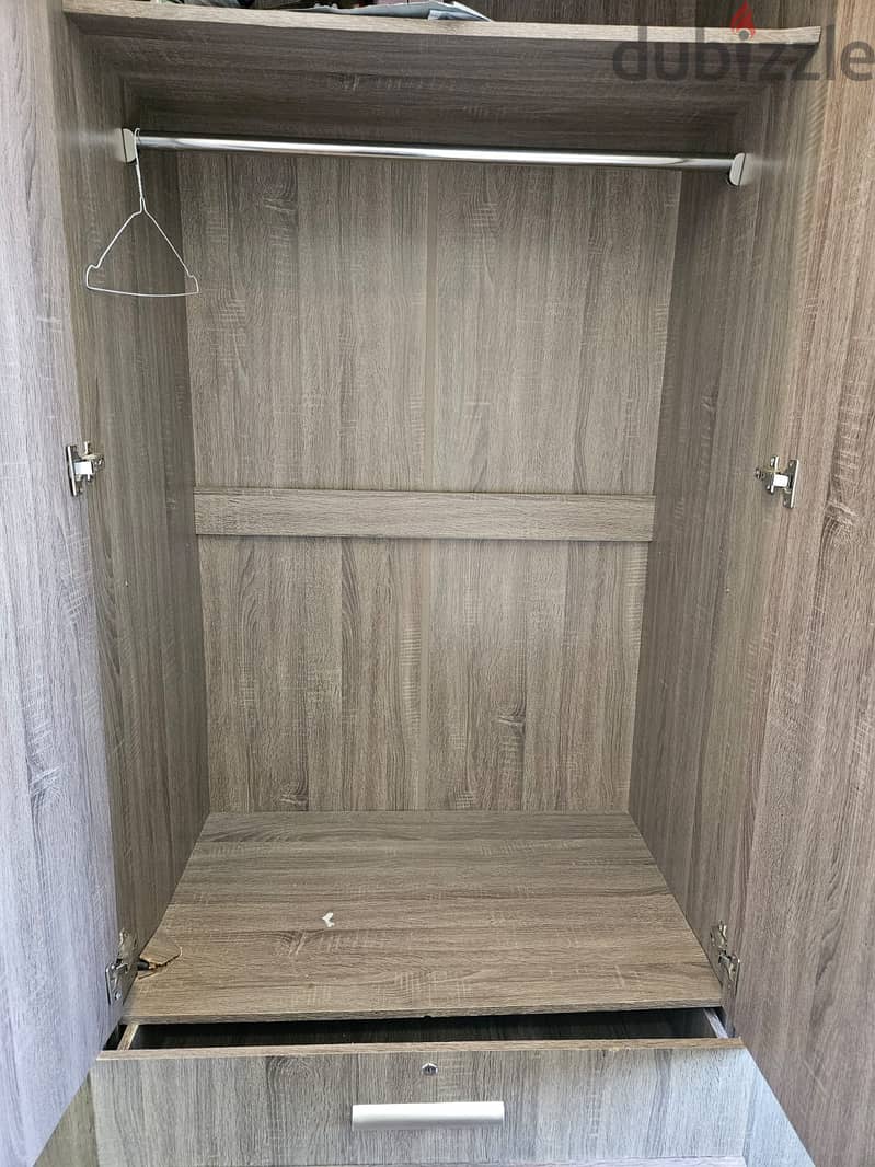 4-Door Cupboard with 2 Drawers 4