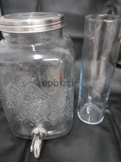 glass jar and vase 0