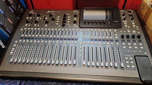 x32 digital mixer