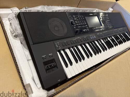 BRAND NEW IN BOX::: ( YAMAHA DIGITAL WORKSTATION 61-KEY ORGAN INITIAL 1