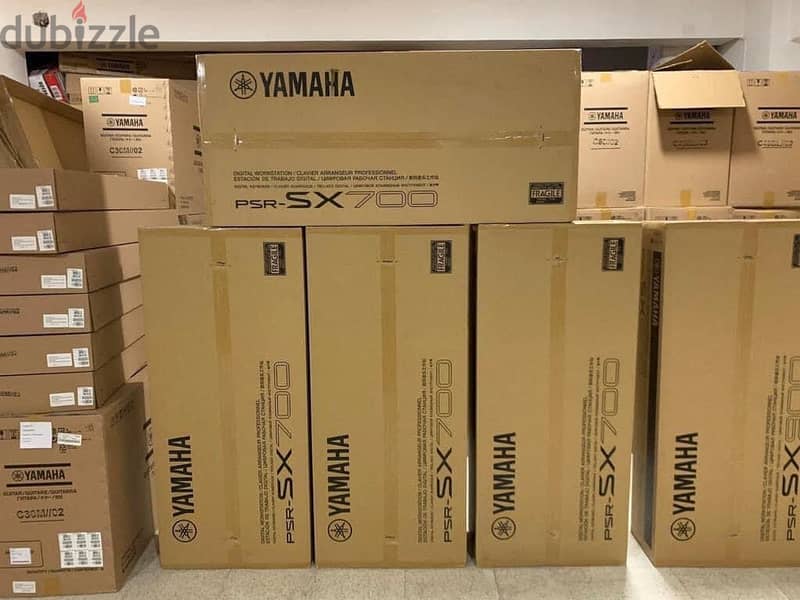 BRAND NEW IN BOX::: ( YAMAHA DIGITAL WORKSTATION 61-KEY ORGAN INITIAL 1