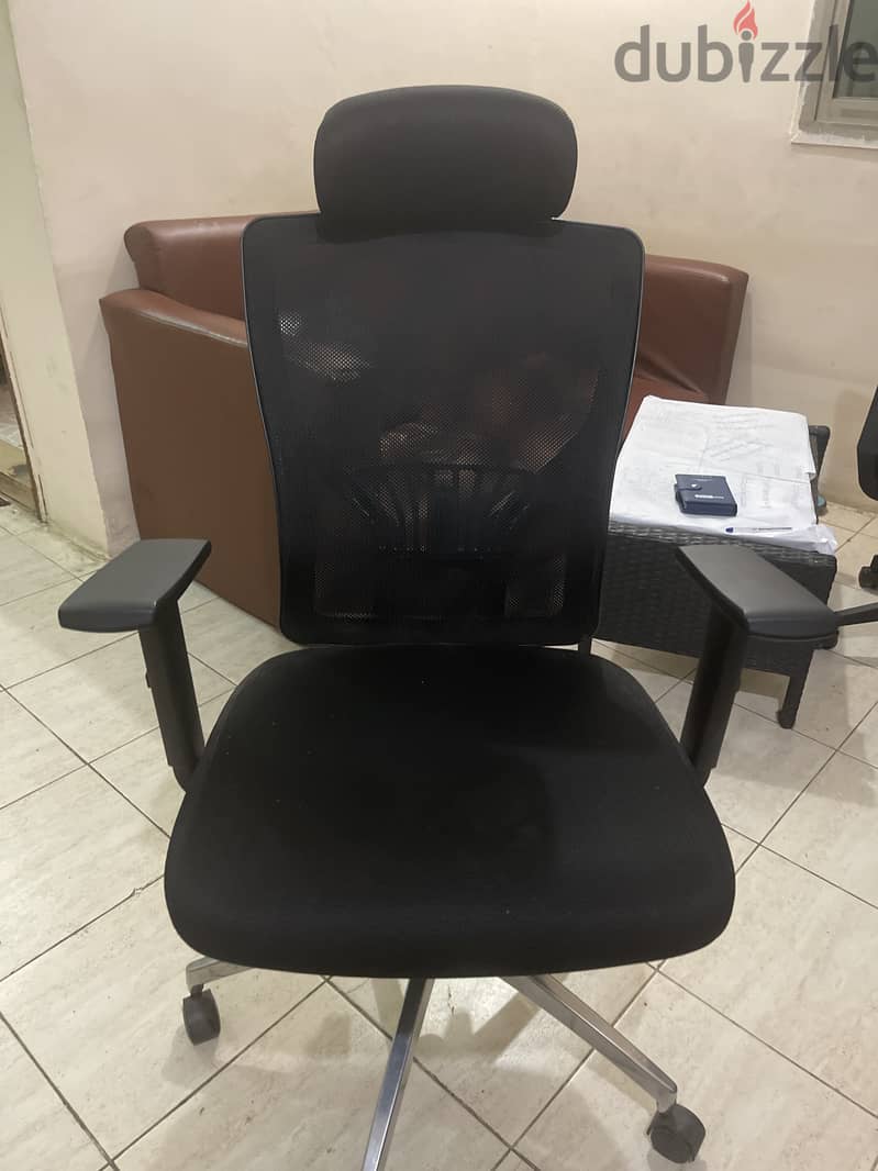 Office rolling chairs and 1 monitor 2