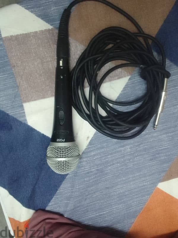 shure pg58 vocal microphone with cable . 2