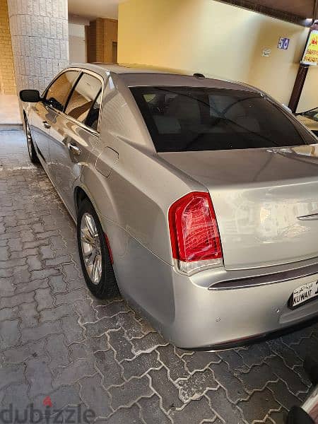 Chrysler 300M/300C 2019 2