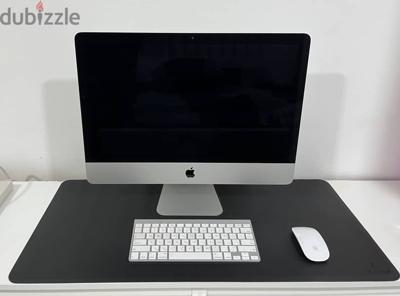 Apple iMac computer and monitor 0