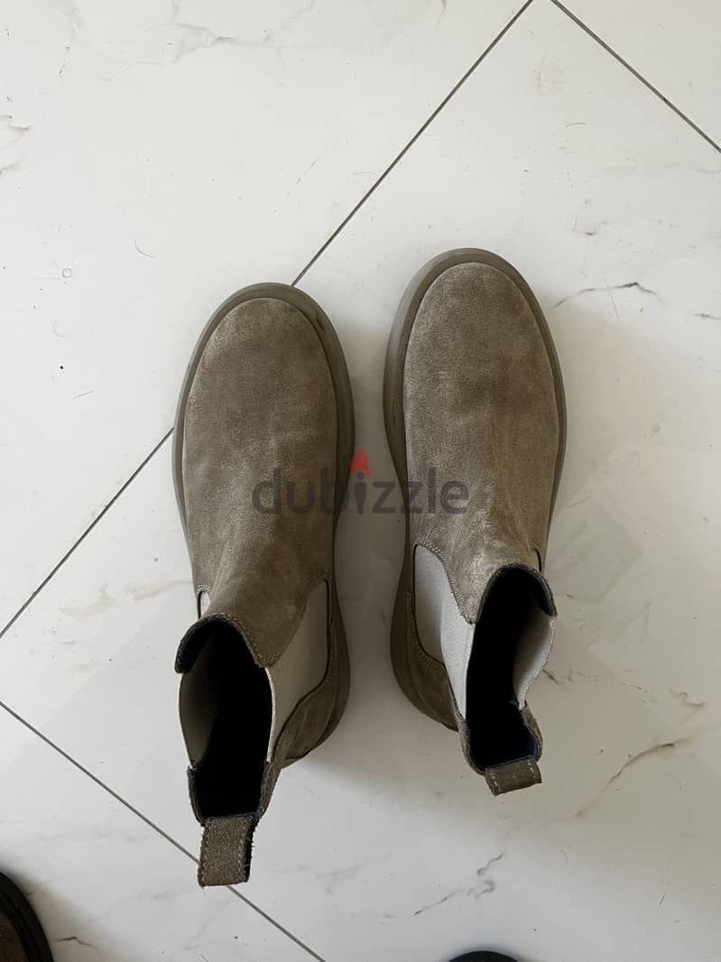 Chelsea boot 2