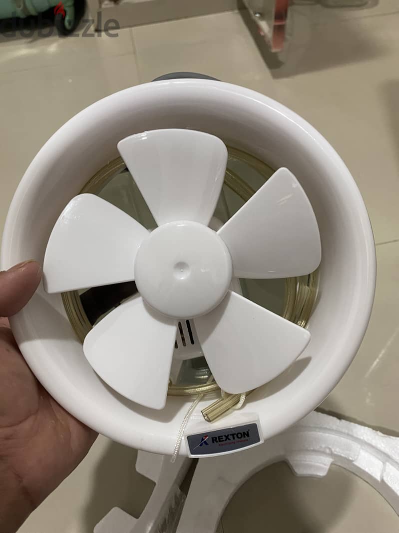 Rexton exhaust fan new not used very good quality window mounted fan 1