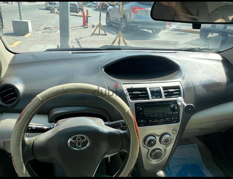 Toyota Yaris 2013 4