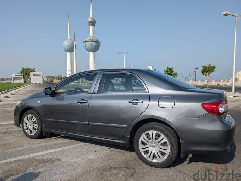 Toyota Corolla 2012 in good condition 3