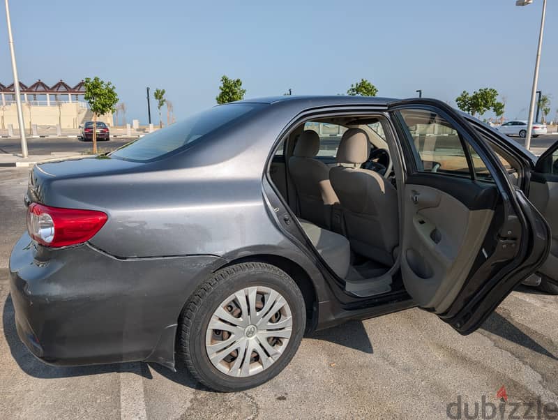 Toyota Corolla 2012 in good condition 8