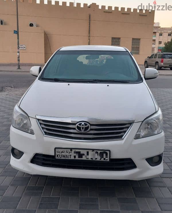 Toyota Innova 2012 1