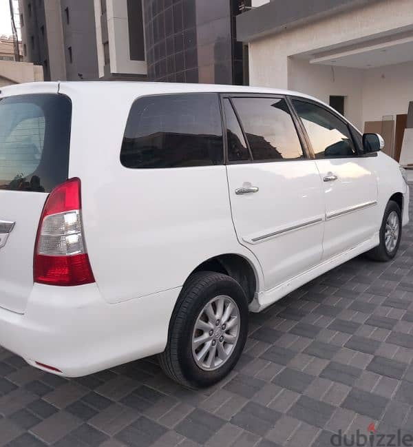 Toyota Innova 2012 3