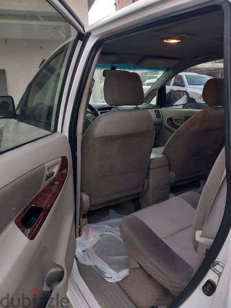 Toyota Innova 2012 9